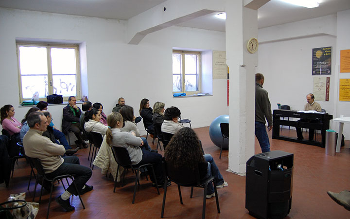 Corso di vocalità con il M° Beppe Costi